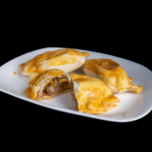 Empanada de carne cortada a cuchillo frita (salada)